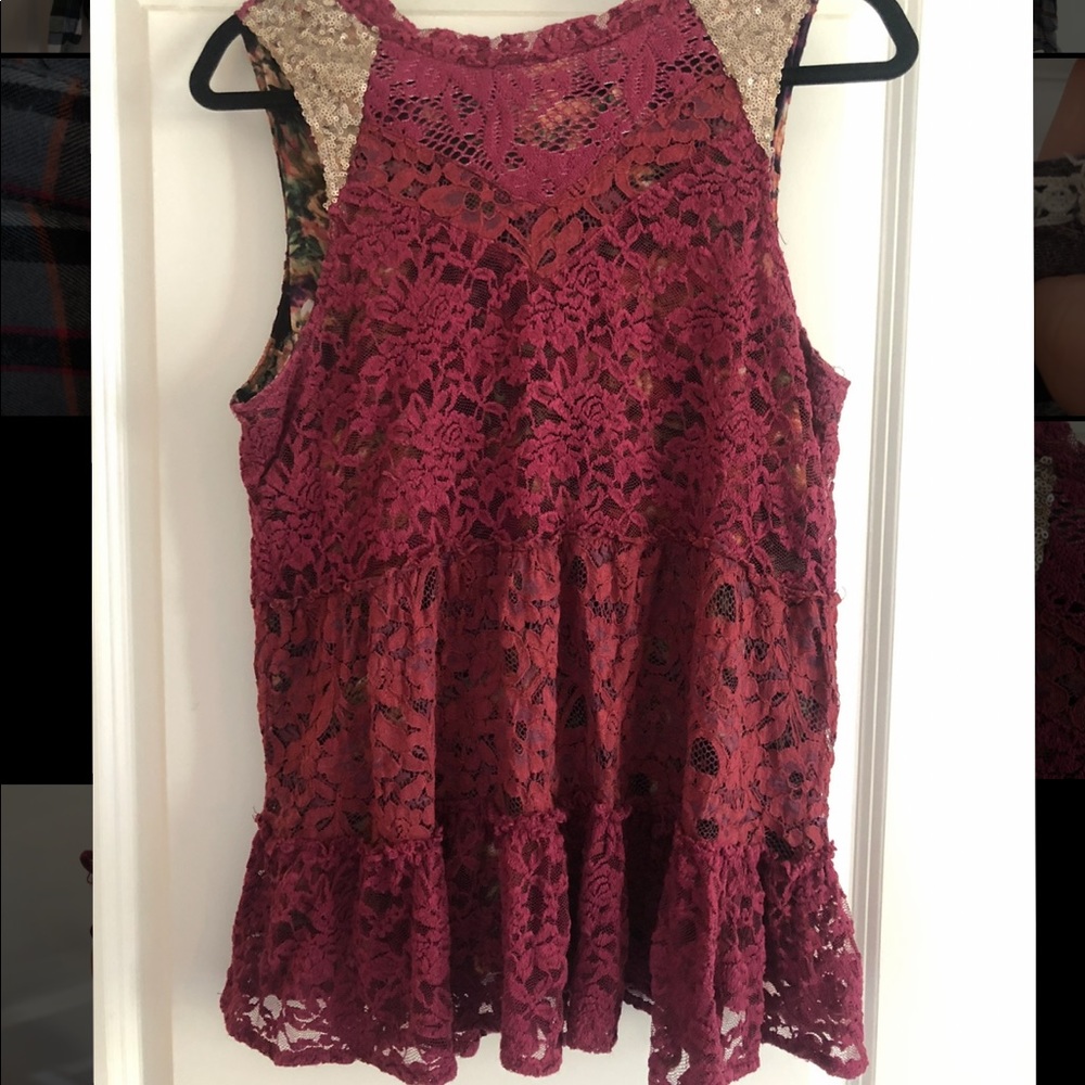 Buckle lace blouse with sequins